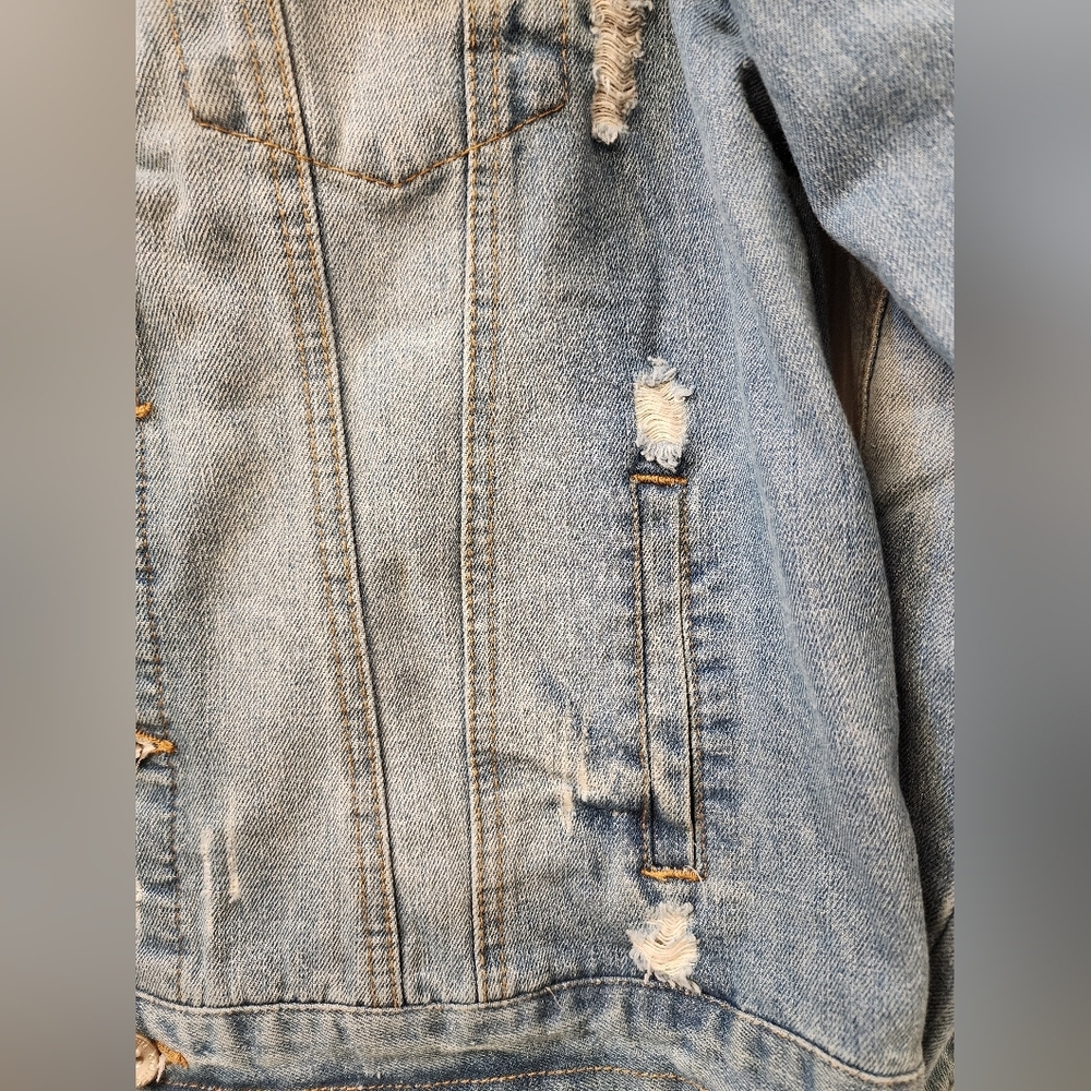 Ci Sono Distressed Light Wash Denim Trucker Jacket - Small - Edgy Streetwear - Picture 8 of 15